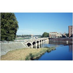 Toulouse-River Shot.jpg
